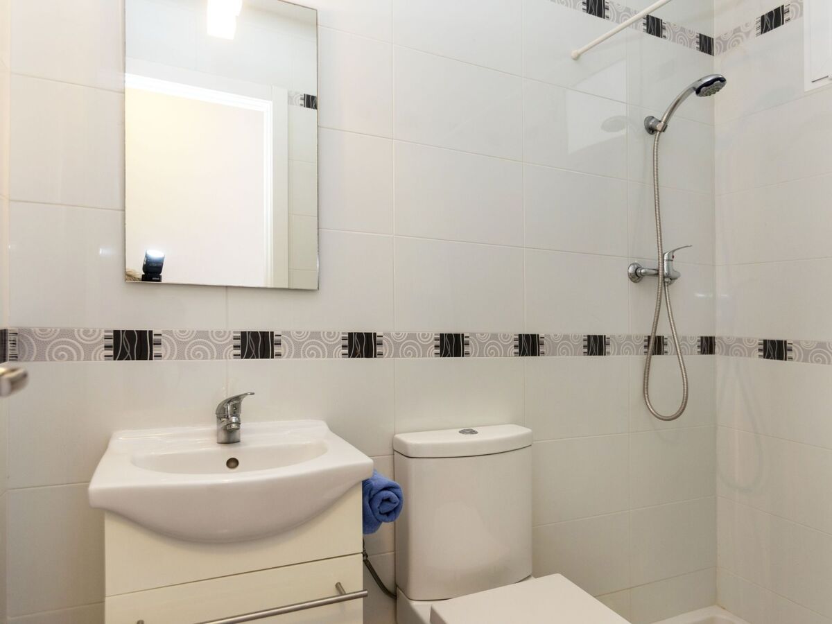 Abanicos, appartement rénové 45 m² à 30 m de la plage - Photo 13