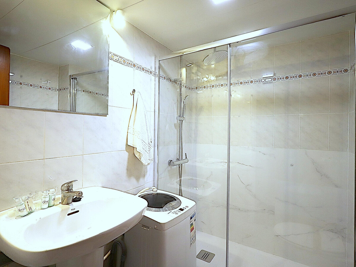 Appartement 1ère ligne de plage, centre Lloret de Mar - Photo 7