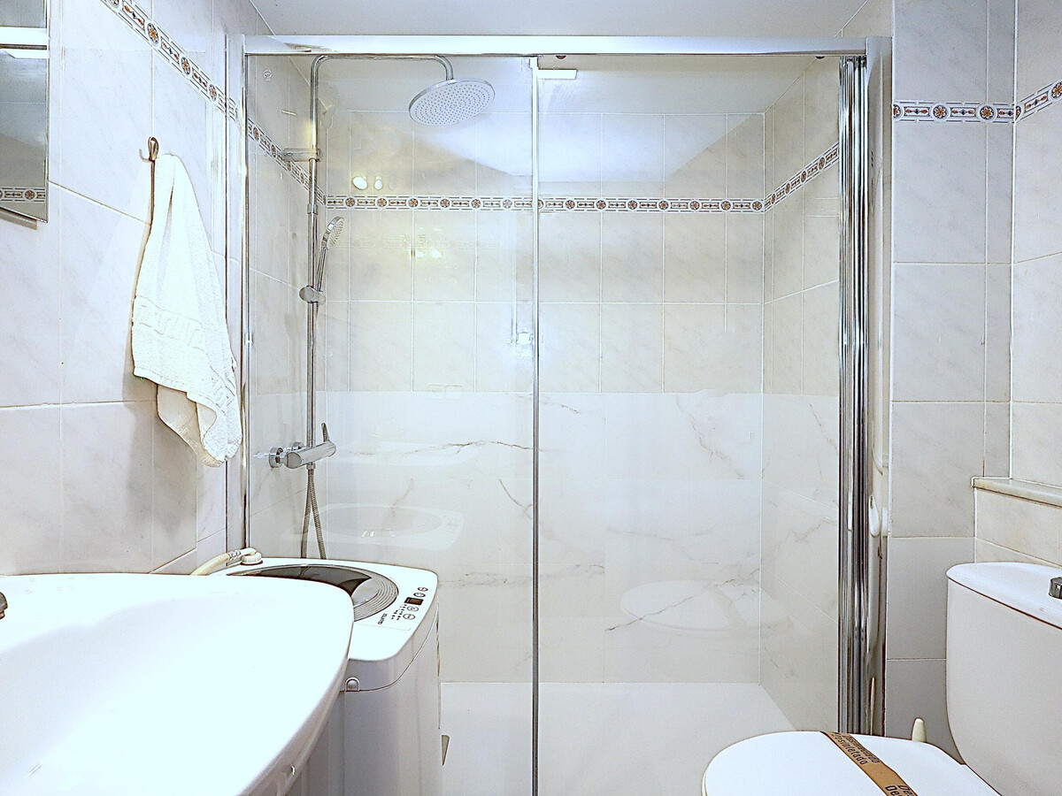 Appartement 1ère ligne de plage, centre Lloret de Mar - Photo 9