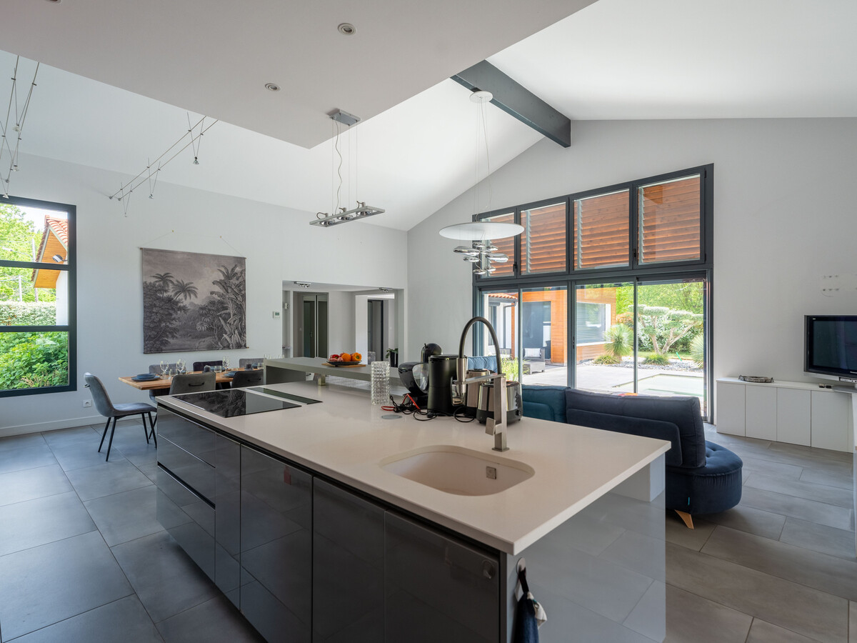 Villa contemporaine 14 pers., piscine chauffée et plancha - Photo 6
