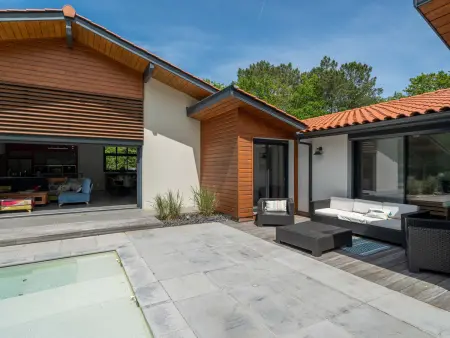 Villa contemporaine 14 pers., piscine chauffée et plancha : photo 26