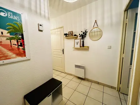 Location appartement à Cambo les Bains, Cambo-les-Bains : Appartement T2 calme avec terrasse, parking, Internet