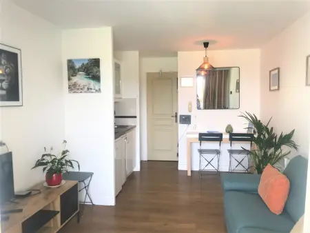 Location appartement à Saint Raphaël, Studio cosy avec terrasse et accès piscines à Cap Esterel