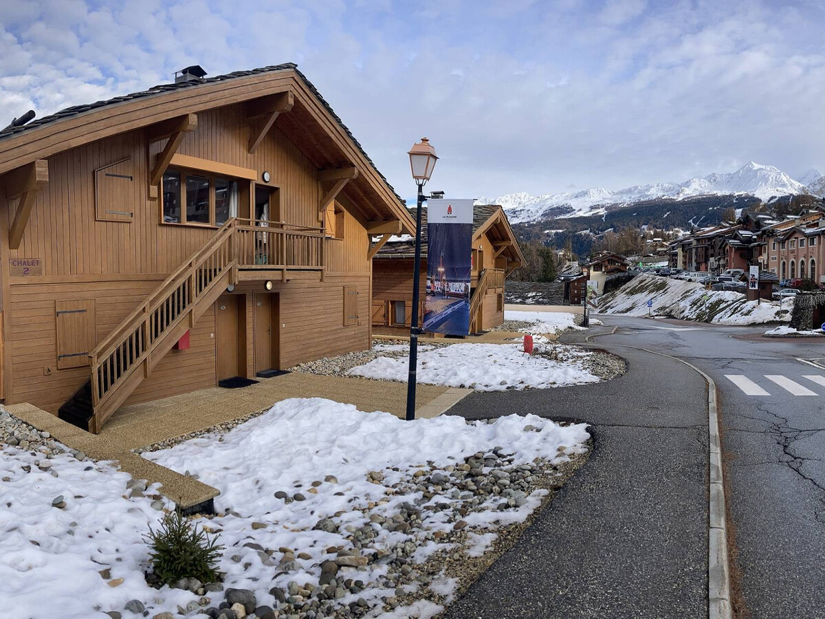 Appartement 3 pièces La Plagne, piscine chauffée et parking - Photo 10