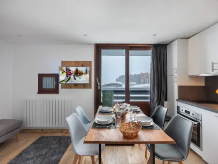 Location appartement à Val Thorens, Appartement rénové ski aux pieds avec balcon à Val Thorens