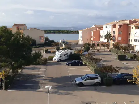 T2 climatisé Port Leucate, terrasse vue chenal, 400m plage : photo 14