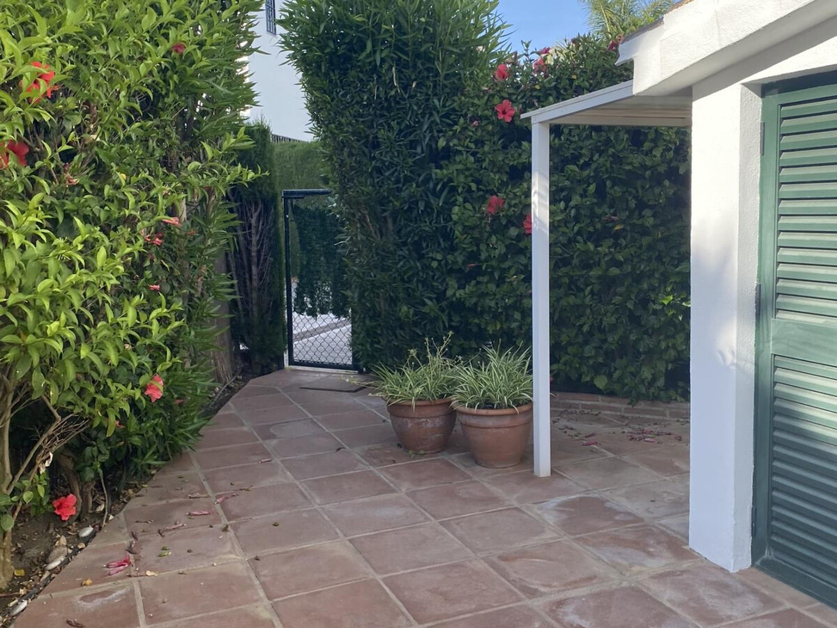 Maison jumelée 4 chambres à 2 min de plage, Marbella - Photo 9