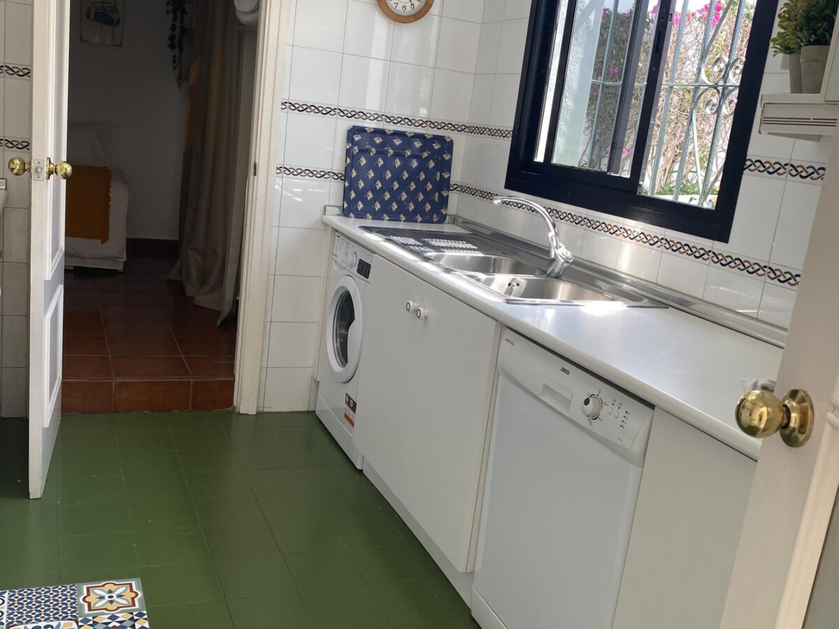 Maison jumelée 4 chambres à 2 min de plage, Marbella - Photo 13