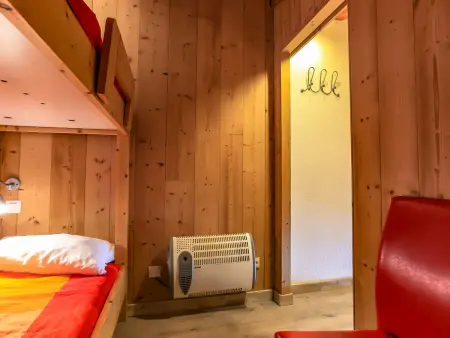 Duplex 6p rénové, balcon, accès skis directs : photo 10