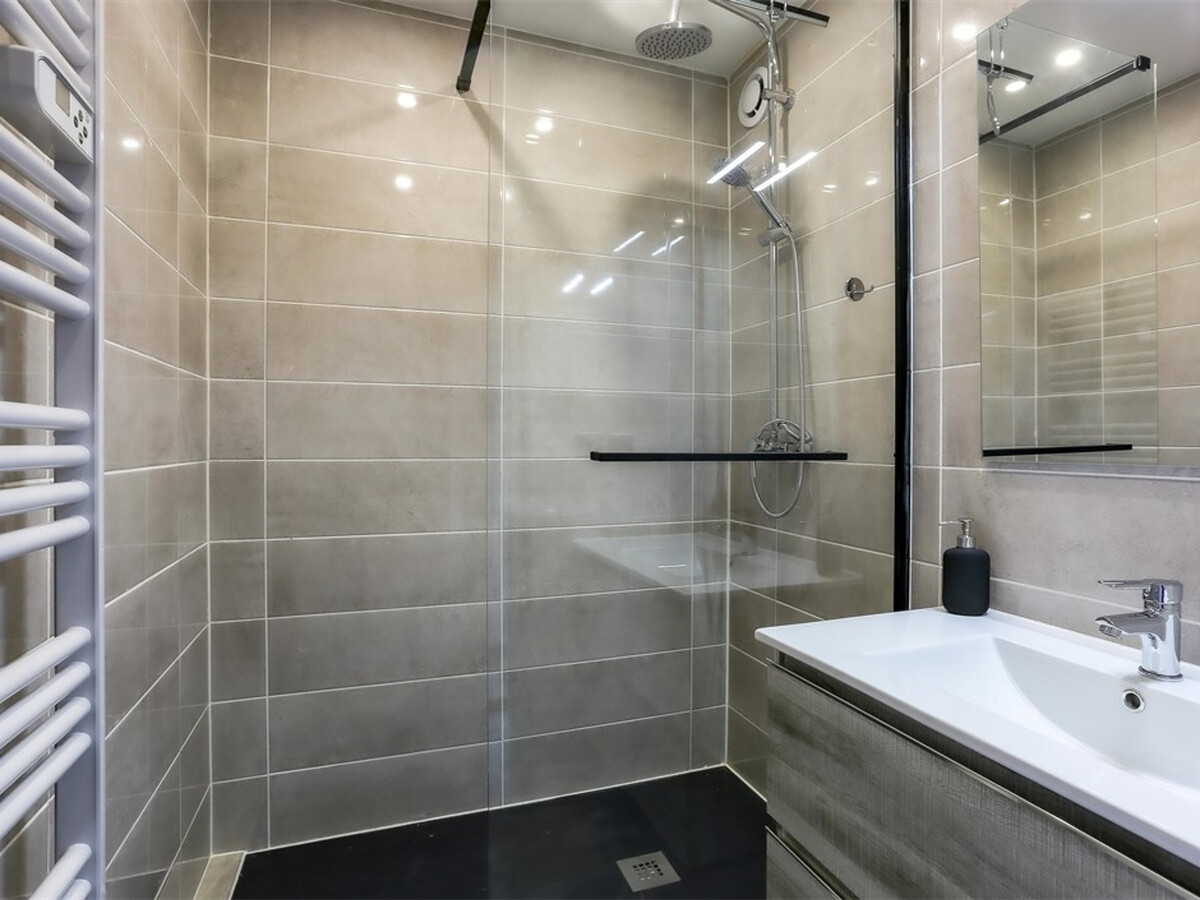 Studio rénové 23 m² avec balcon, centre Val Thorens - Photo 9