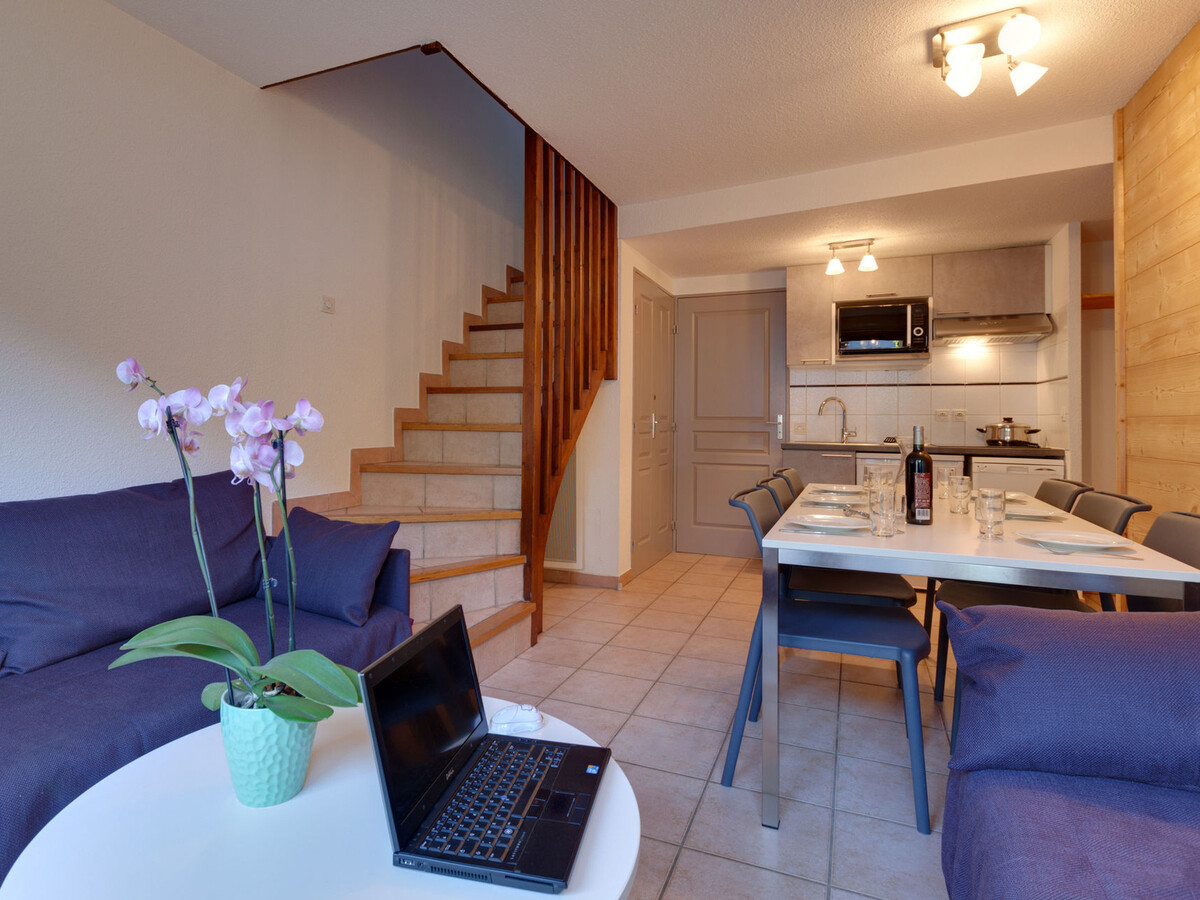 Chalet 8 pers triplex · Accès pistes · WIFI · Terrasse - Photo 2