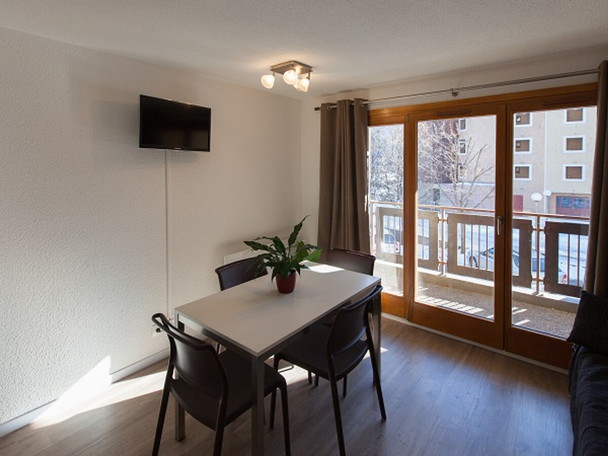 Studio 4 pers. Briançon, balcon sud, casier à skis - Photo 3