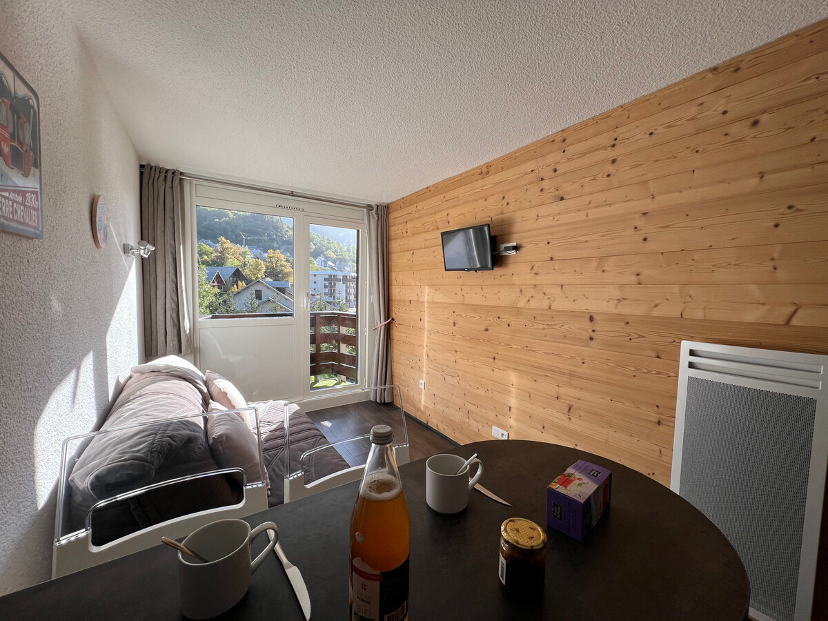 Studio 17m² rénové avec parking à Chantemerle - Photo 2