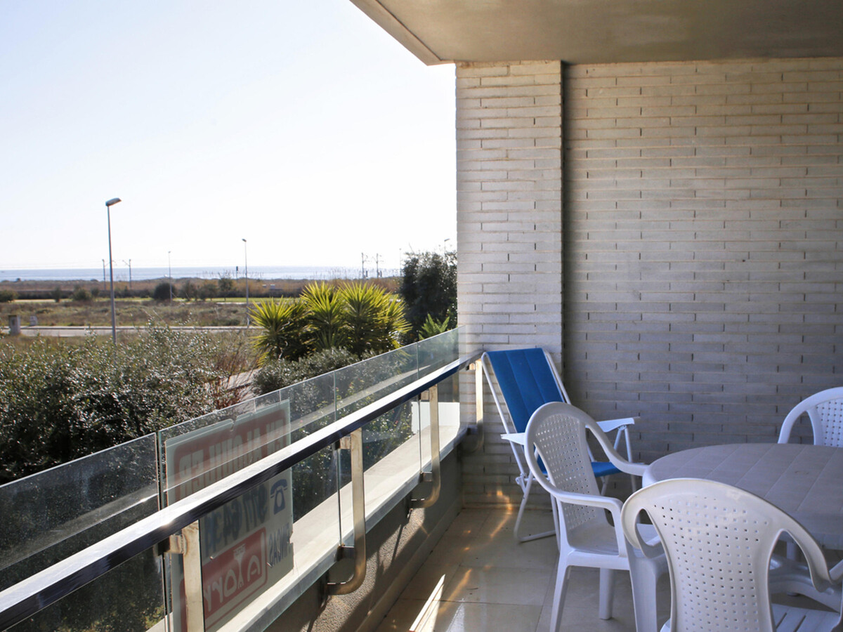 Appartement 2 Chambres à Torredembarra avec Jardin et Climatisation - Photo 2