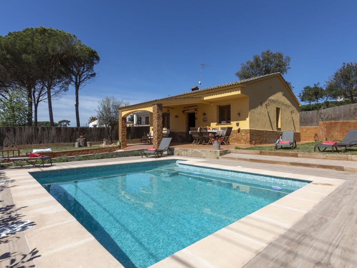 Ca La Lou – Maison 6 pers. avec piscine à Sils - Photo 1