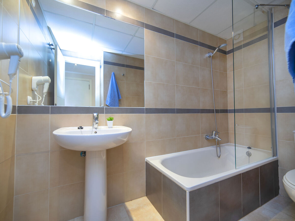 Appartement Esmeralda Suites – vue mer à 200 m de la plage - Photo 12