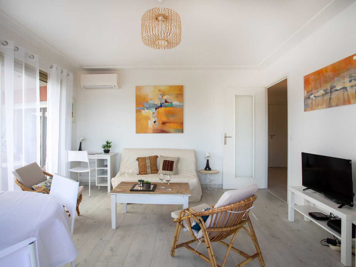 Le Montcey : Apt 2p avec terrasse 50m² à Cagnes-sur-Mer - Photo 2