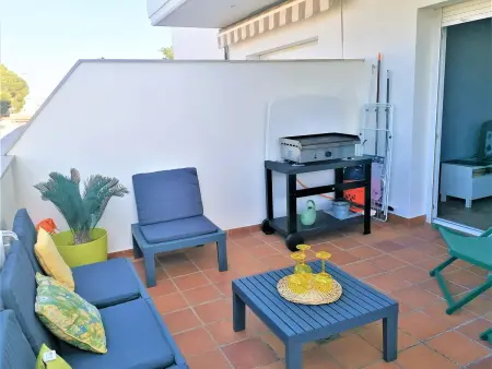 Appartement lumineux à Roses, piscine partagée et climatisation, 4 pers. : photo 5