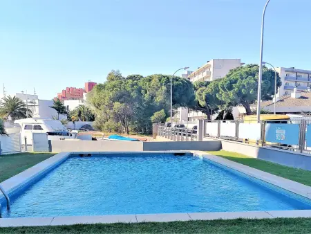 Appartement lumineux à Roses, piscine partagée et climatisation, 4 pers. : photo 28