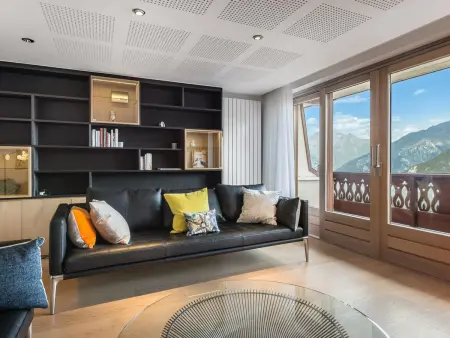 Appartement 3 chambres rénové, vue panoramique, Courchevel 1850 : photo 2