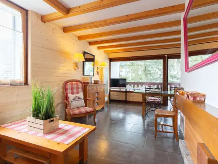 Location appartement à Saint Lary Soulan, Appartement cosy 2 chambres avec parking et balcon à Saint-Lary-Soulan