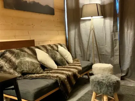Location appartement à Val Thorens, Appartement Rénové à Val Thorens - 4 Pers, 1 Ch + Cabine, Wifi, Skis aux Pieds, Balcon