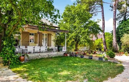 Maison avec piscine à Sernhac, près du Pont du Gard : photo 14