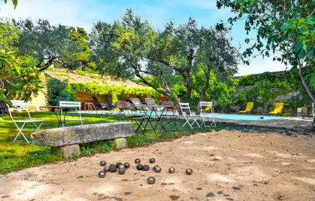 Maison avec piscine à Sernhac, près du Pont du Gard : photo 15