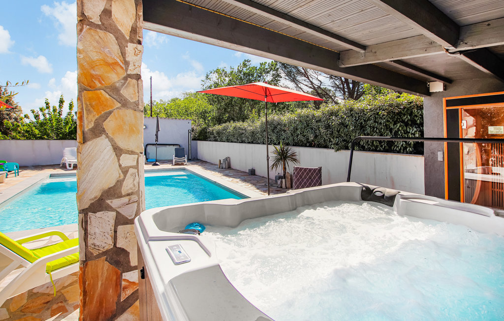 Maison 6 personnes avec piscine chauffée et jacuzzi à Grospierres - Photo 12