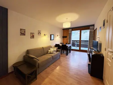 Location appartement à Les Orres, Appartement cosy avec piscine, sauna et hammam, ski aux pieds, draps inclus - Les Orres 1800