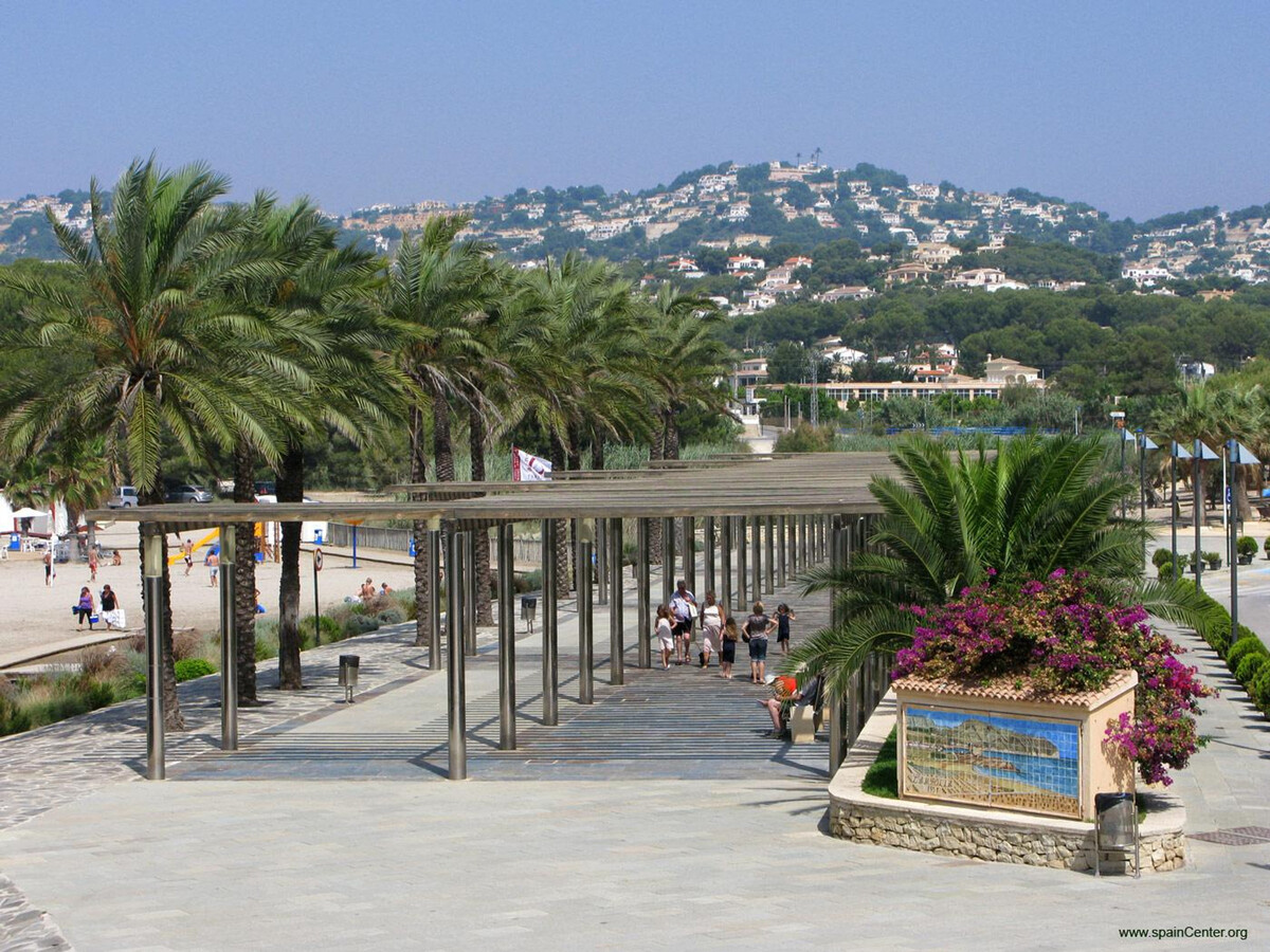 Penthouse 140m² avec terrasse 50m², 150m plage - Photo 8