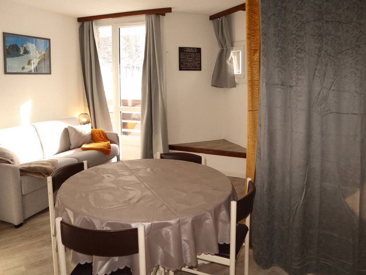 Studio ski aux pieds, balcon sud, 4 pers - Les Orres - Photo 4