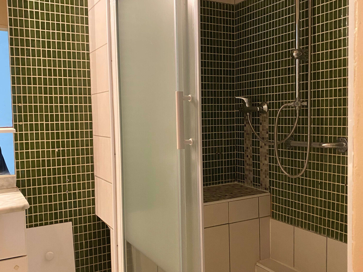 T2 lumineux loggia fermée, 45 m² - Balaruc-les-Bains - Photo 9