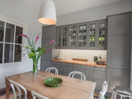 Maison au bord de la rivière à Bonnes, 10 pers., accès canoë : photo 6