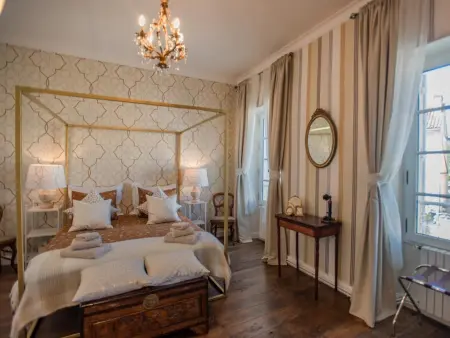 Maison au bord de la rivière à Bonnes, 10 pers., accès canoë : photo 18
