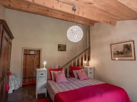 Maison au bord de la rivière à Bonnes, 10 pers., accès canoë : photo 25