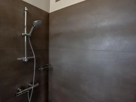 Maison au bord de la rivière à Bonnes, 10 pers., accès canoë : photo 37