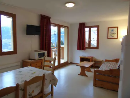 Location appartement à Valfréjus, Appartement 3 pièces 8 personnes avec balcon à 100m des remontées mécaniques