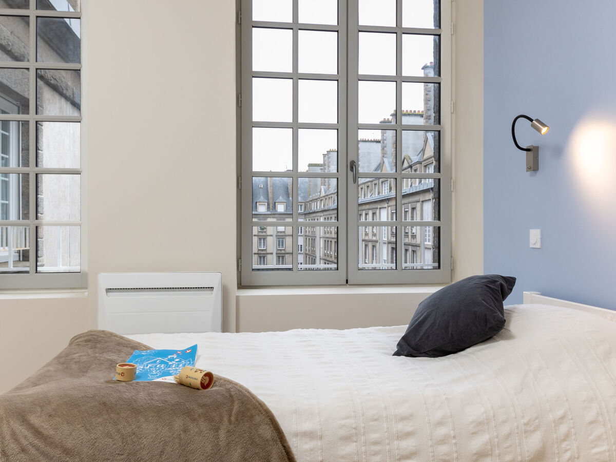 Plasenn – Appartement rénové Saint Malo Intra-Muros - Photo 4