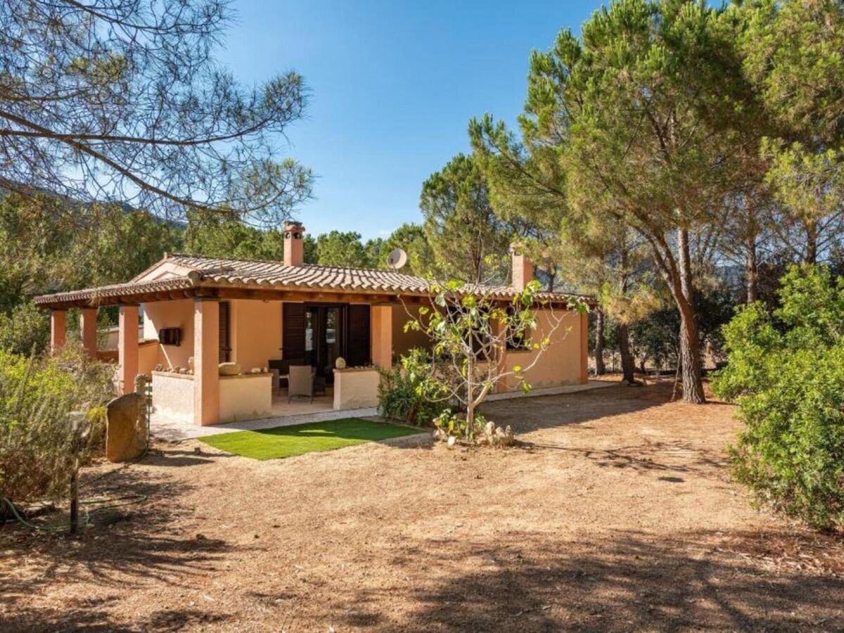 Maison rustique 4 pers. avec jardin à Solanas - Photo 1