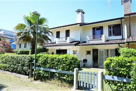 Location villa de vacances à Porto Santa Margherita (VE)
