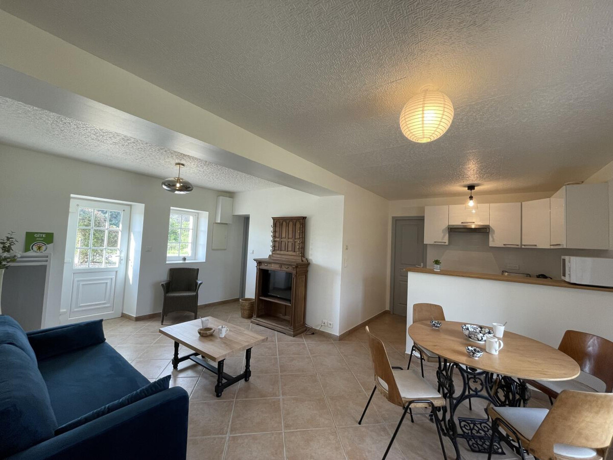Gîte 6 pers. à Trévol : 1500m² de terrain et terrasse - Photo 8