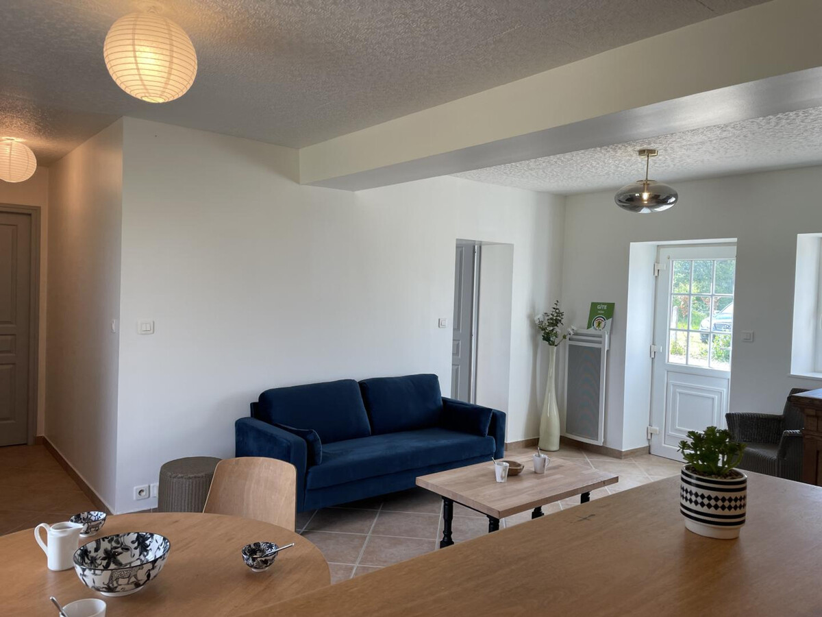 Gîte 6 pers. à Trévol : 1500m² de terrain et terrasse - Photo 10