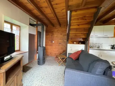 Gîte avec étang privé et 2 hectares à Châtel-Montagne : photo 3