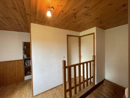 Gîte avec étang privé et 2 hectares à Châtel-Montagne : photo 9
