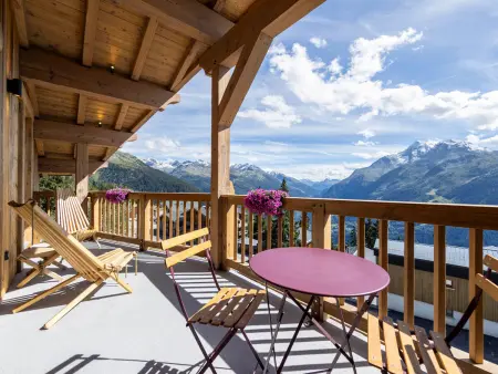 Appartement 117m² 4 chambres, balcons et parking à La Rosière : photo 2