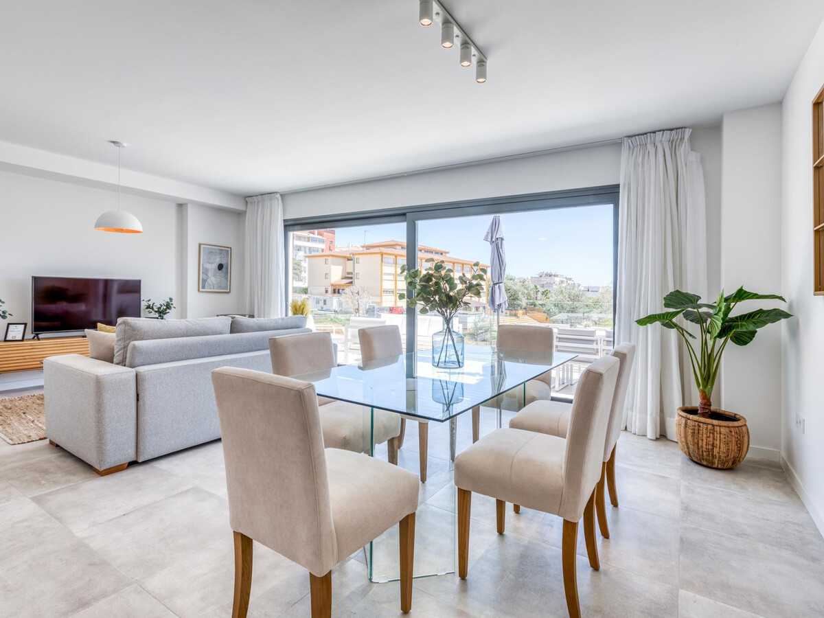 Appartement 3 chambres, terrasse et piscine 20m à Estepona - Photo 1