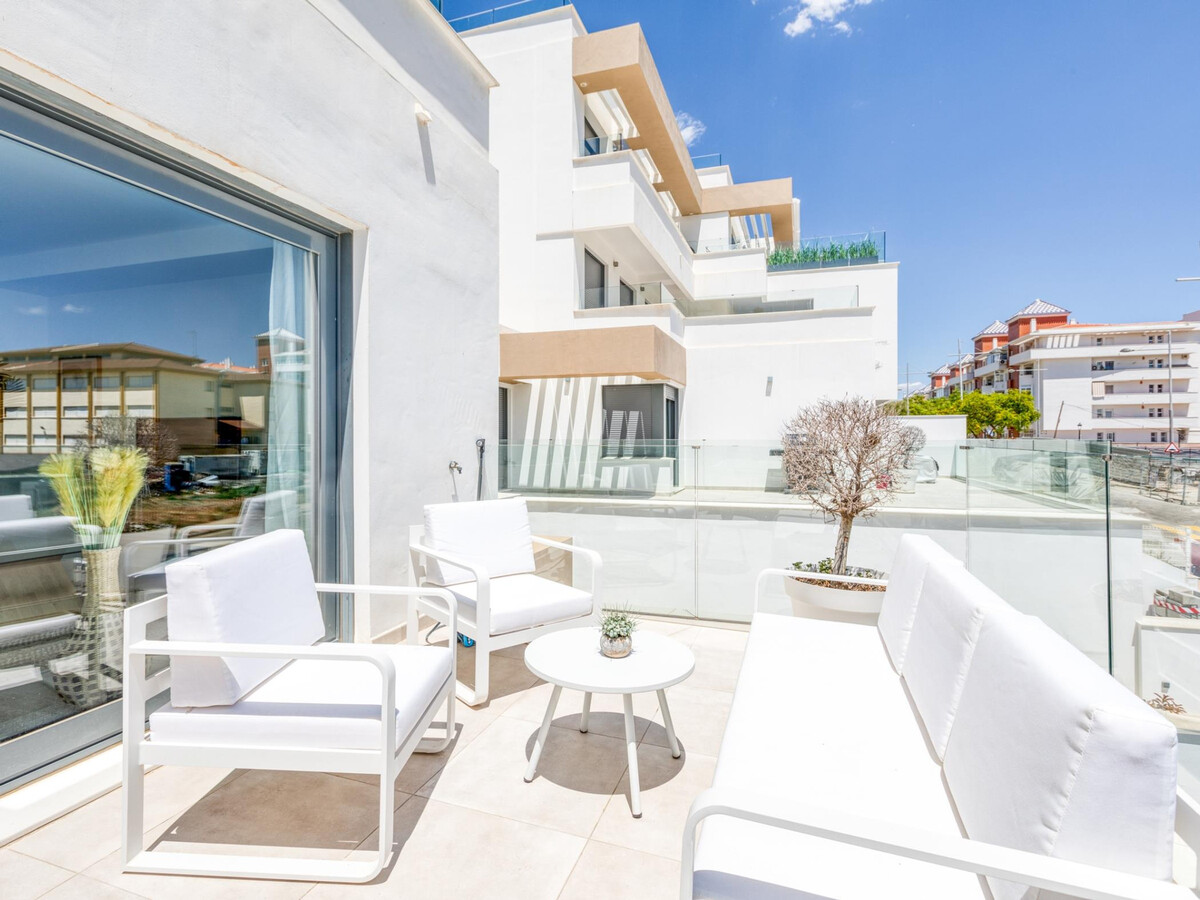 Appartement 3 chambres, terrasse et piscine 20m à Estepona - Photo 7