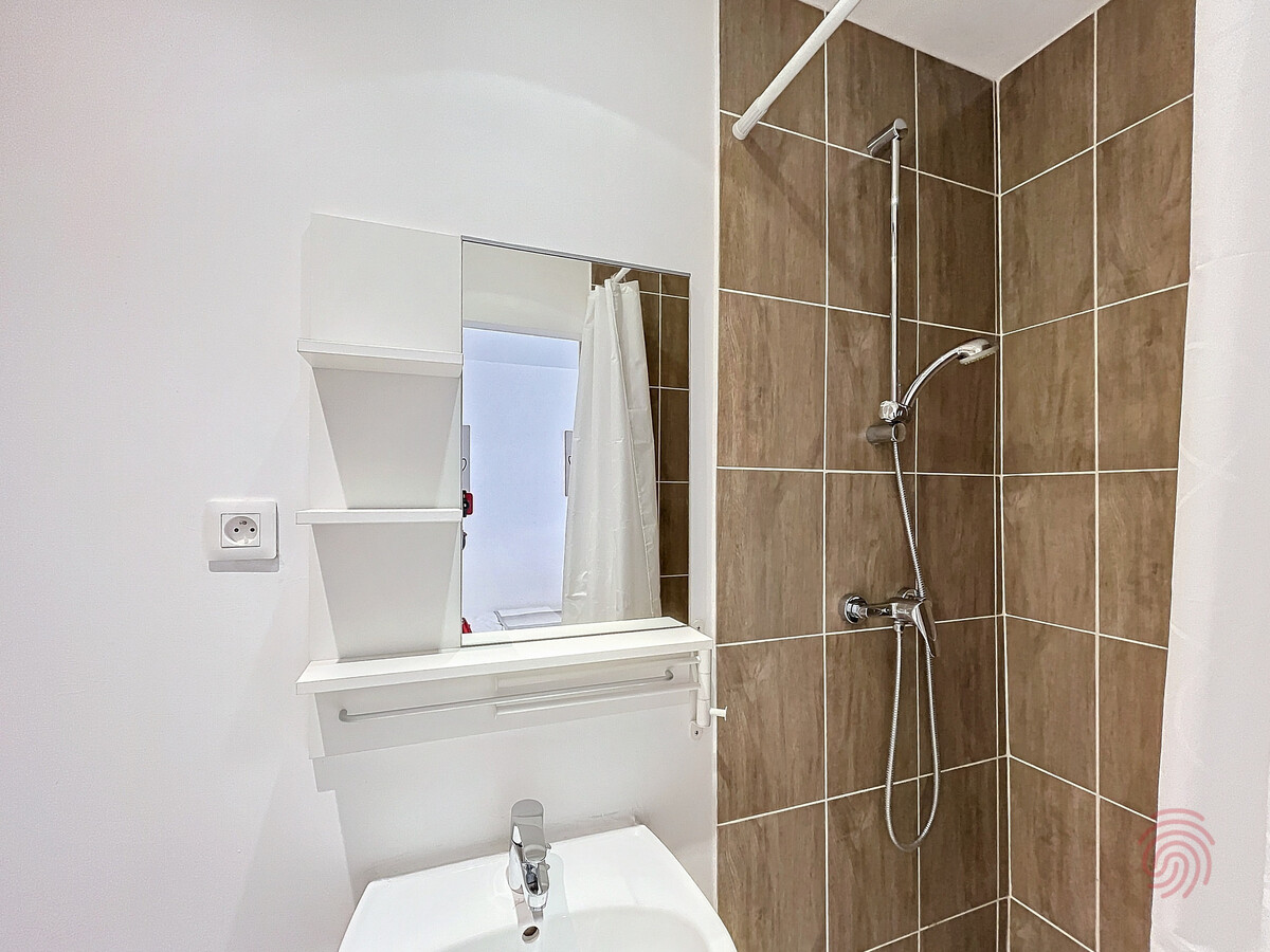 Studio 17 m² terrasse sud, 650 m des thermes - Photo 6