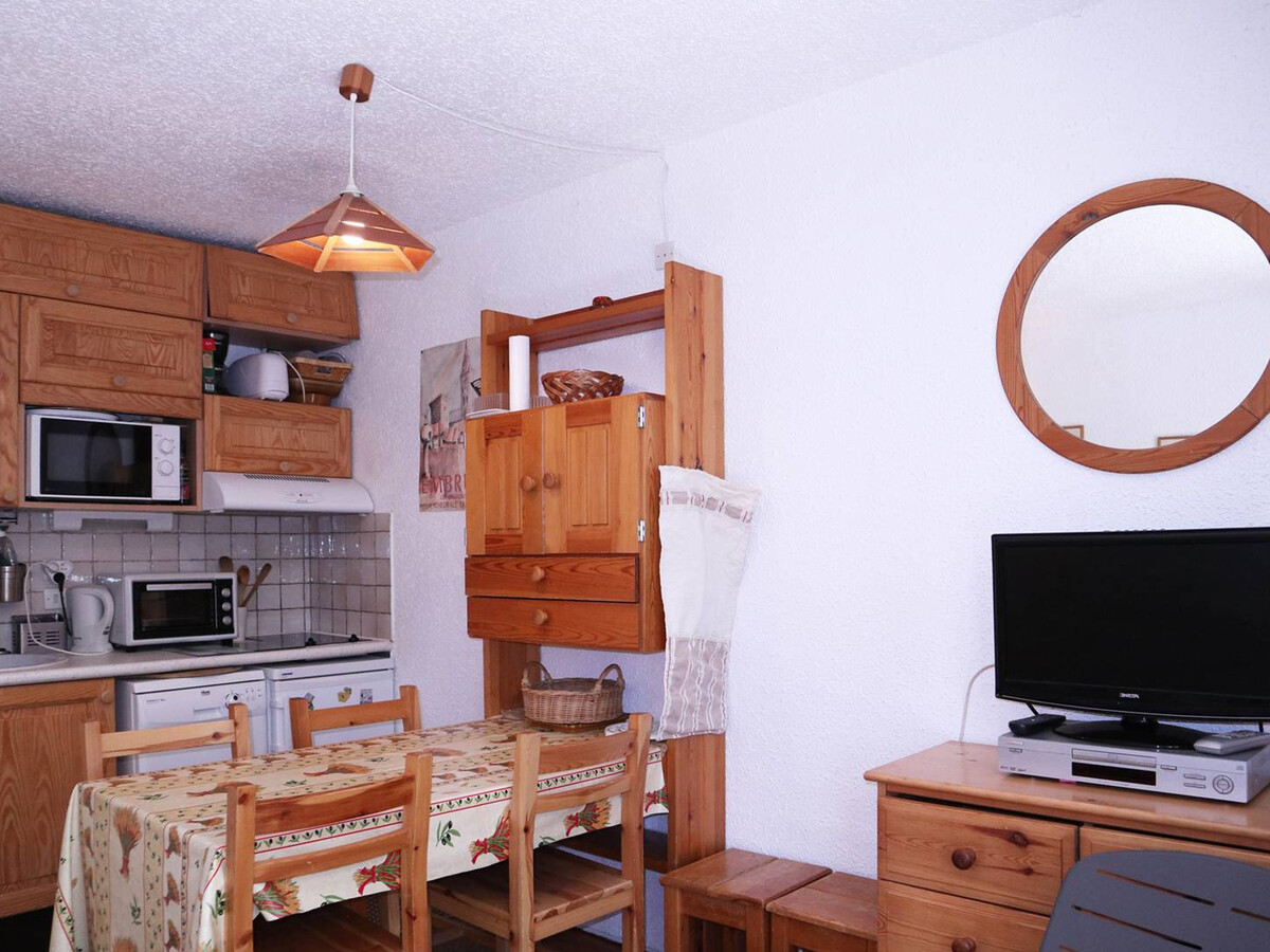 Studio 6 pers. skis aux pieds aux Orres, balcon SO - Photo 2